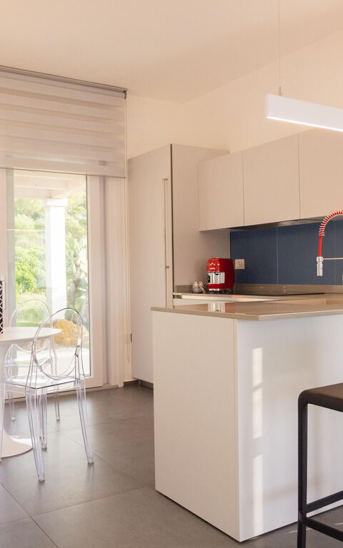 Villa Fior D'acqua: Frokostlokale, Køkken, Stue