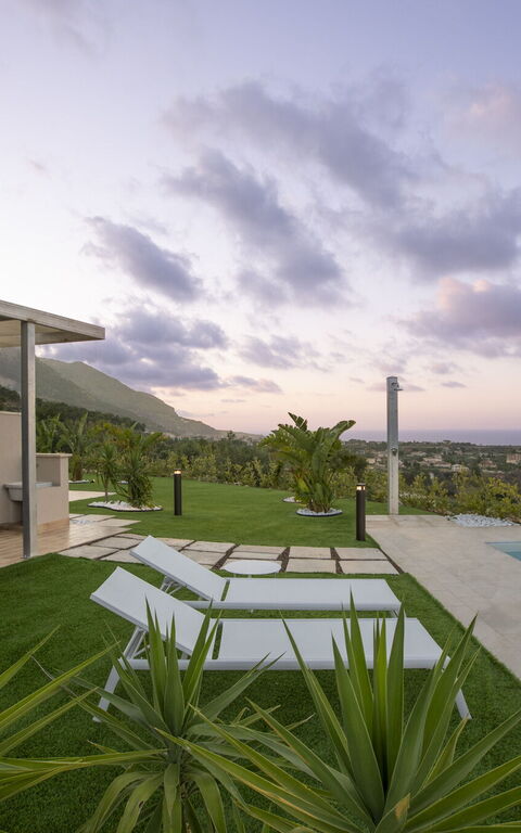 Villa Aversa: Have, Udendørs, Udvendige, Visninger