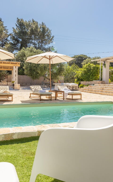 Villa Lampu Di Luce: Have, pool, Udendørs