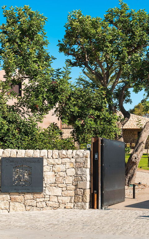 Dimora Spinazzella: Udendørs, Udvendige