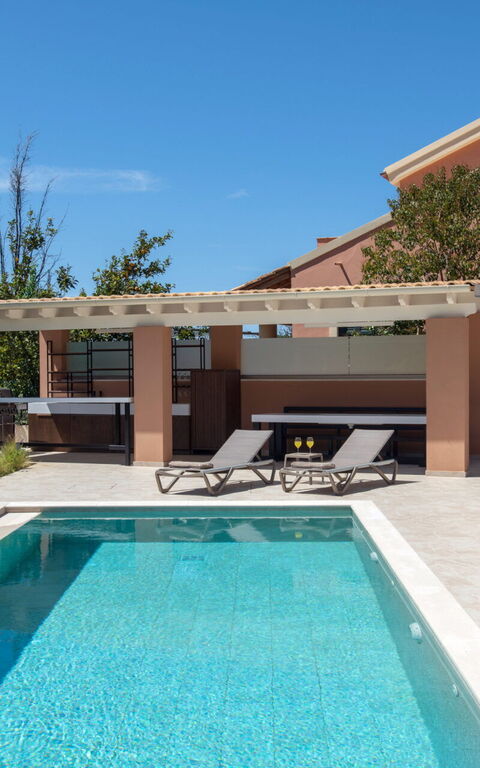 Villa Eleas Ikos: pool, Udendørs, Udvendige