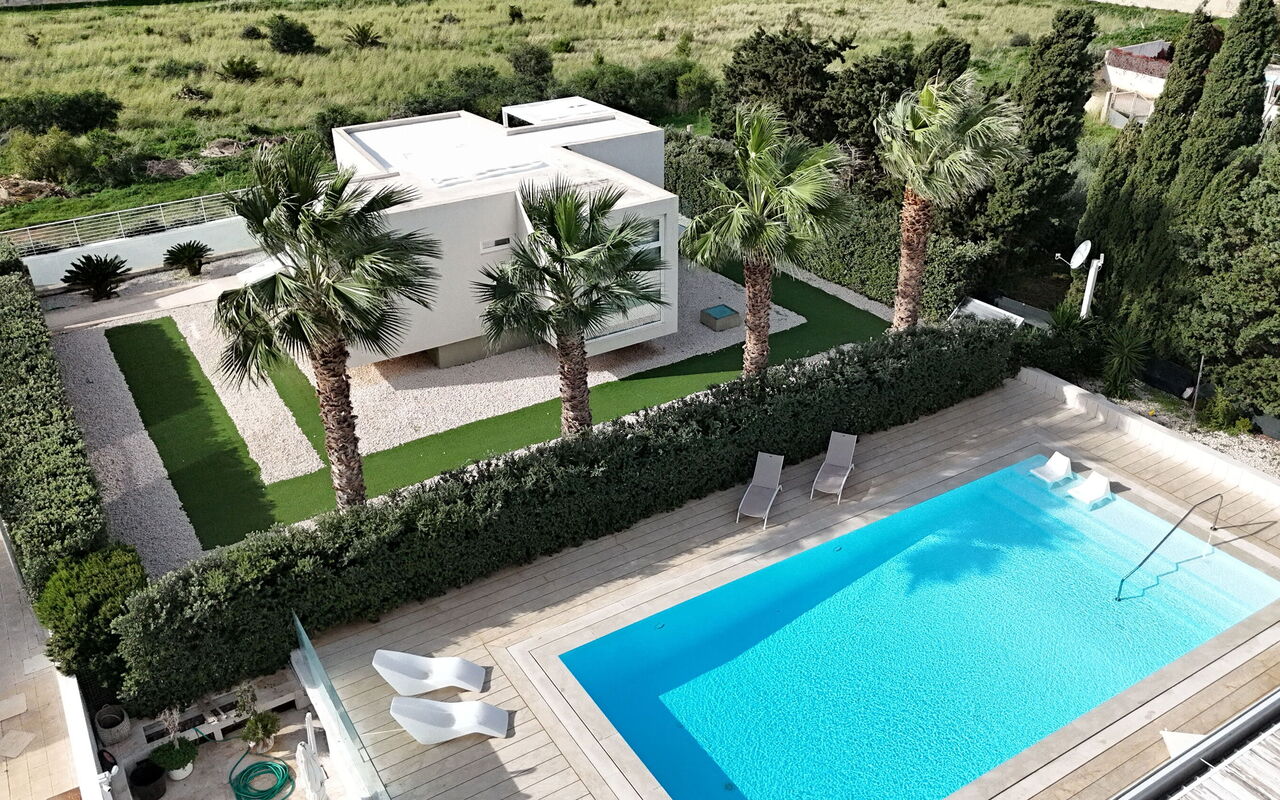 Villa Pizzolungo: Have, pool, Udendørs, Visninger