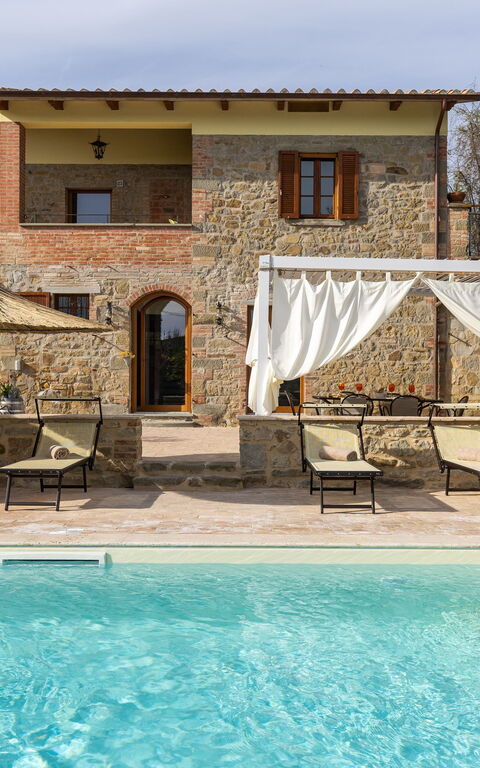 Villa Anna: Udendørs, Udvendige