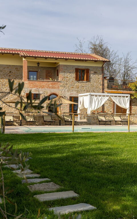 Villa Anna: Have, Udendørs, Udvendige