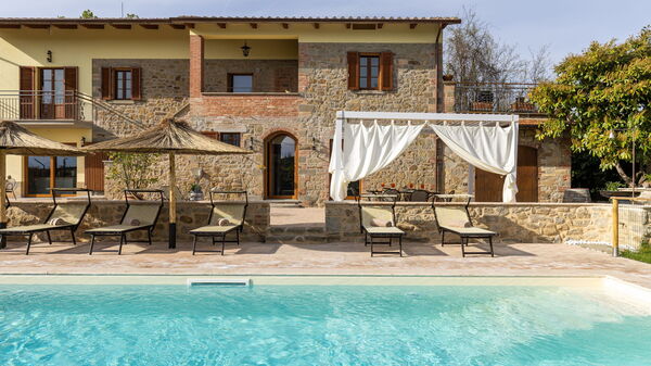 Villa Anna: Udendørs, Udvendige