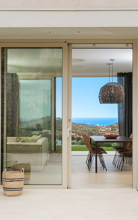 Villa Petite Afrique: Udendørs, Udvendige