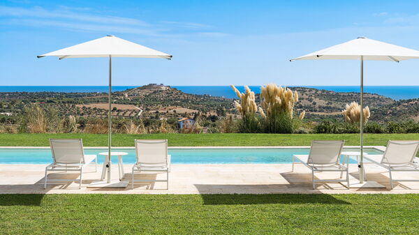 Villa Petite Afrique: Have, pool, Udendørs, Udvendige