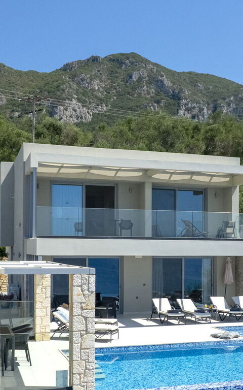 Villa Alkyoni: Have, pool, Udendørs, Visninger