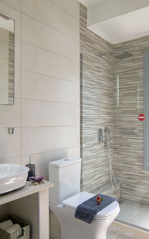 Villa Alkyoni: Badeværelse