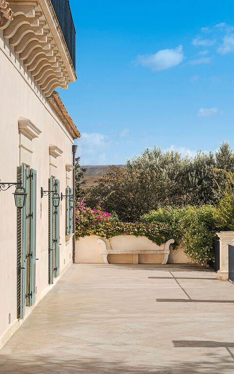 Domus Olivae: Altan / terrasse / gårdhave, Udendørs, Udvendige, Visninger