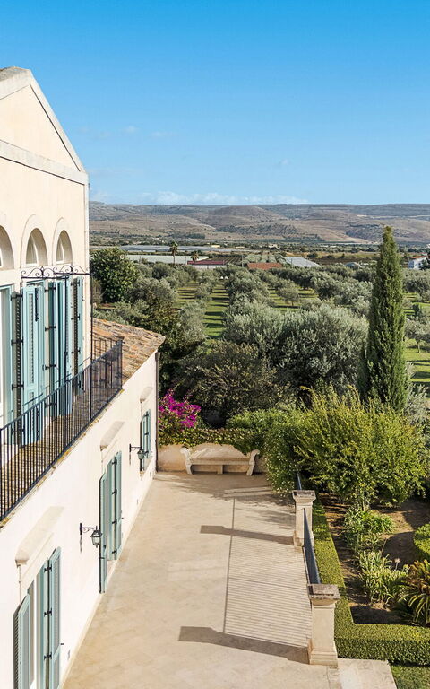 Domus Olivae: Altan / terrasse / gårdhave, Have, Udendørs, Udvendige, Visninger