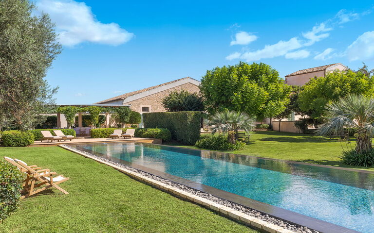 Domus Olivae: Have, pool, Udendørs, Udvendige