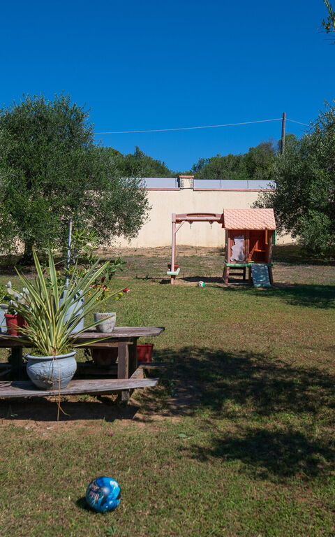 Villa Melitti: Have, Udendørs, Udvendige