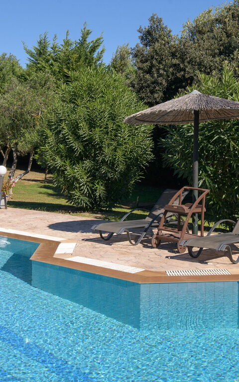 Villa Melitti: Have, pool, Udendørs, Udvendige