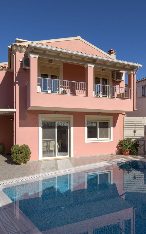 Doctor'S House: pool, Udendørs, Udvendige