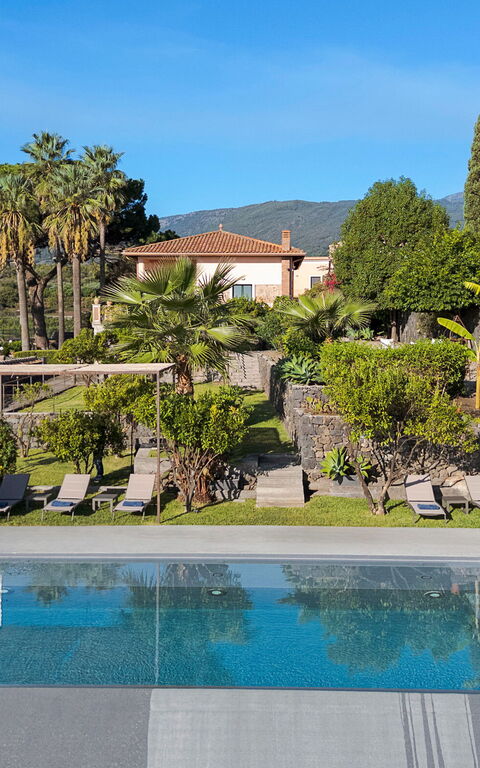 Villa Agrume: Udendørs, Udvendige