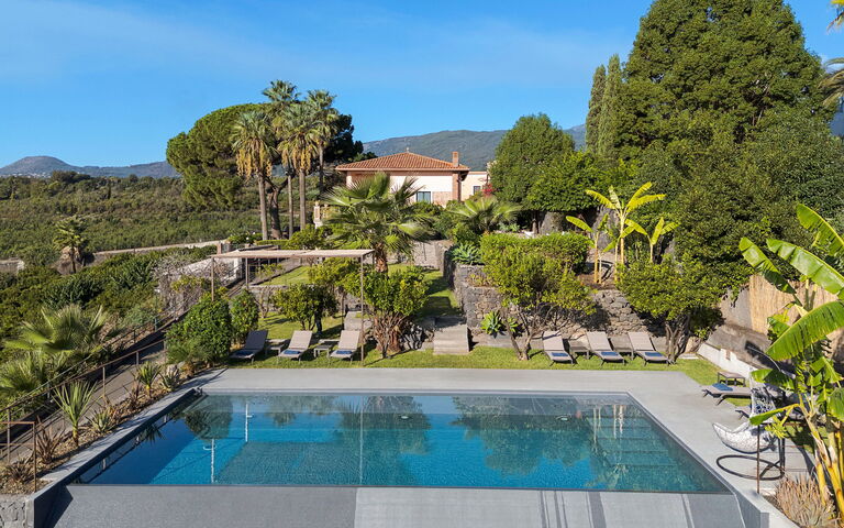 Villa Agrume: Udendørs, Udvendige