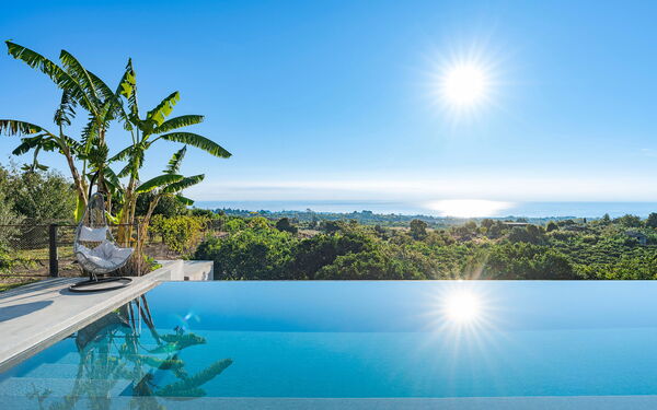 Villa Agrume: Udendørs, Udvendige