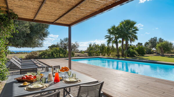 Muna Retreat: pool, Udendørs, Udvendige