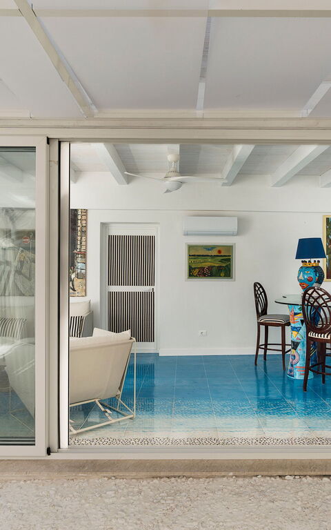 Montalbano Suite: Udendørs, Udvendige