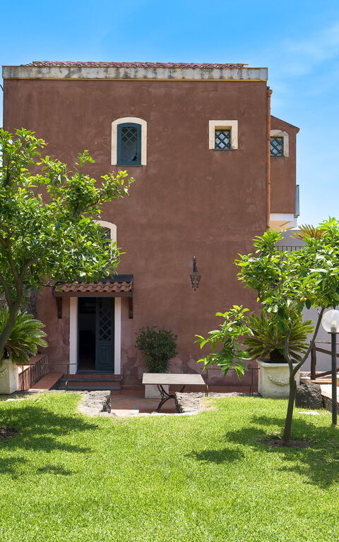 Villa Saracina: Have, Udendørs, Udvendige