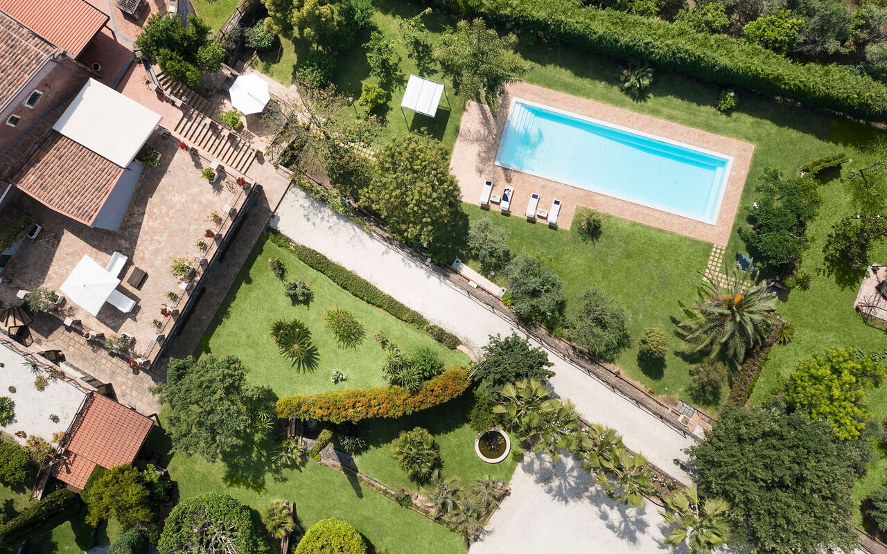 Villa Saracina: Have, pool, Udendørs, Udvendige, Visninger