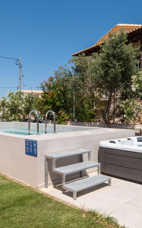 Magnolia: boblebad, Have, pool, Udendørs
