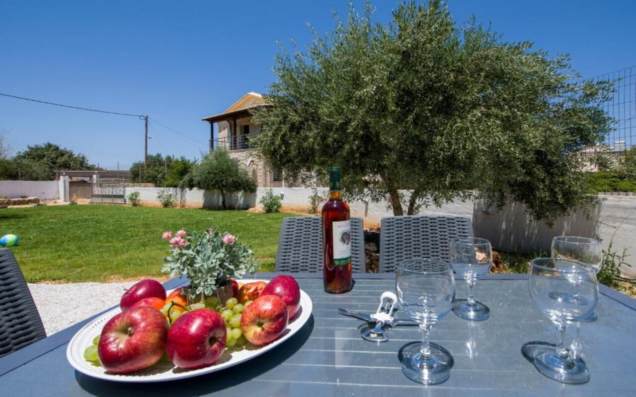 Magnolia: Have, Udendørs, Udvendige