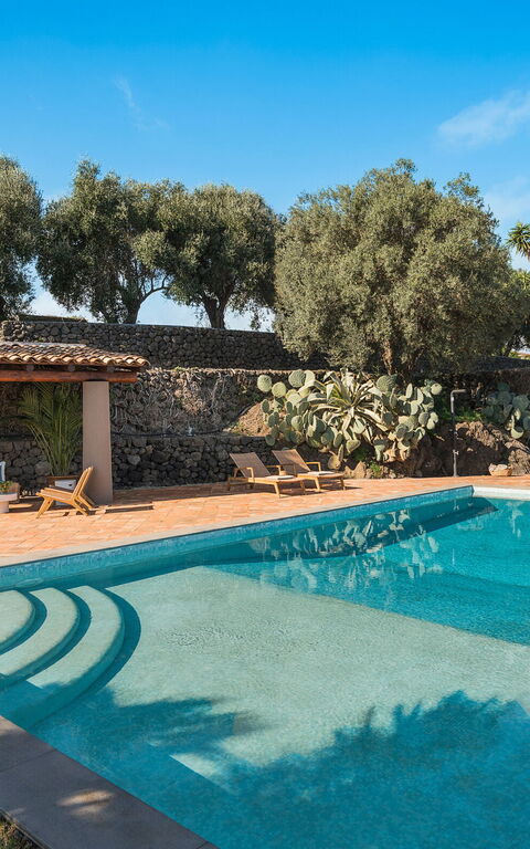 Villa Continella: Have, Udendørs, Udvendige