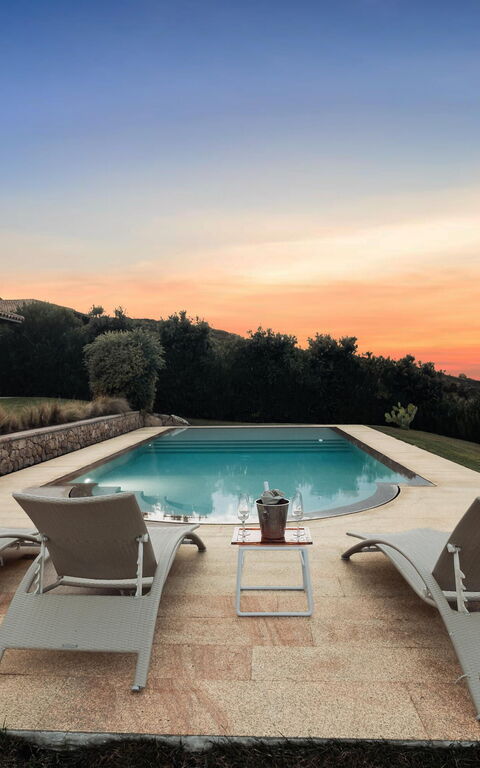 Villa Marinella: pool, Udvendige