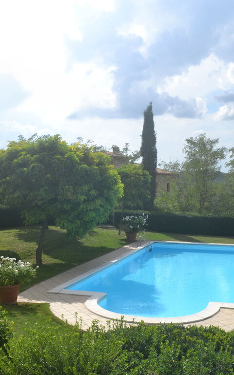 Podere Peteglia: Have, pool, Udendørs, Udvendige