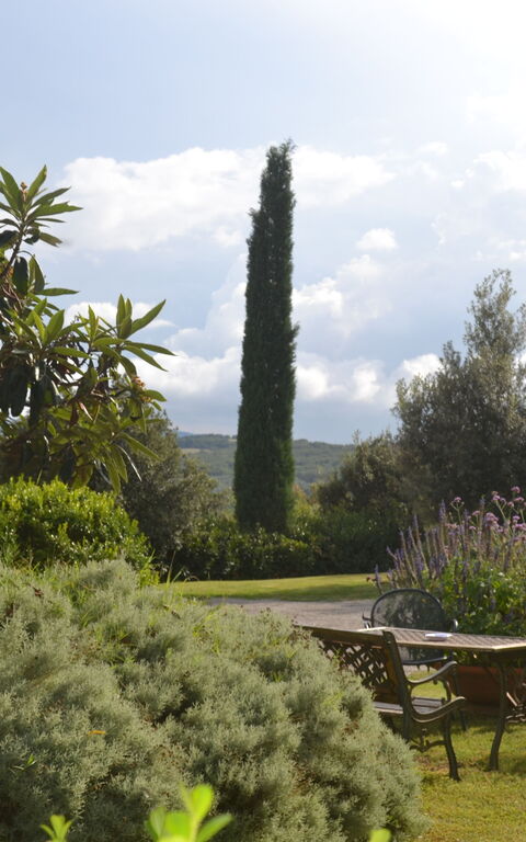 Podere Peteglia: Have, Udendørs, Udvendige