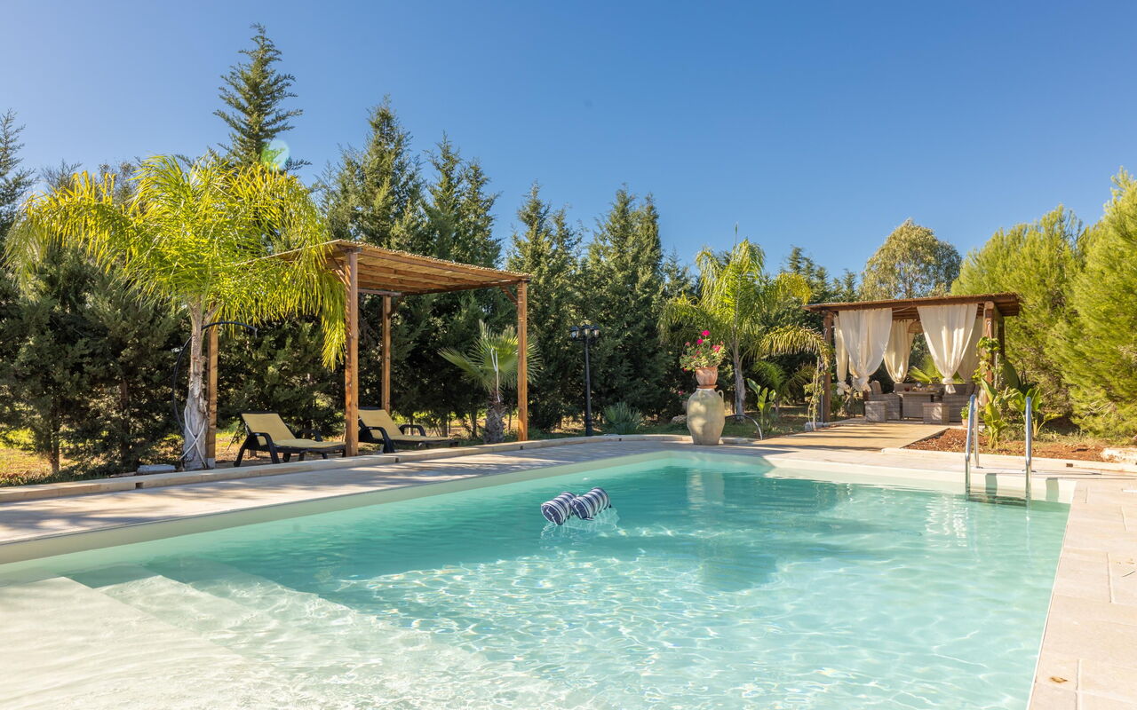 Villa Renedda: pool, Udendørs, Udvendige