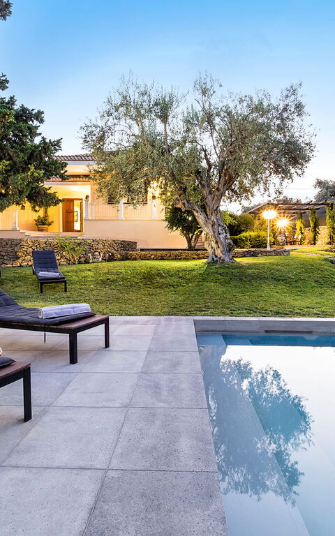 Villa Profumo D'Oriente: Have, pool, Udendørs, Udvendige