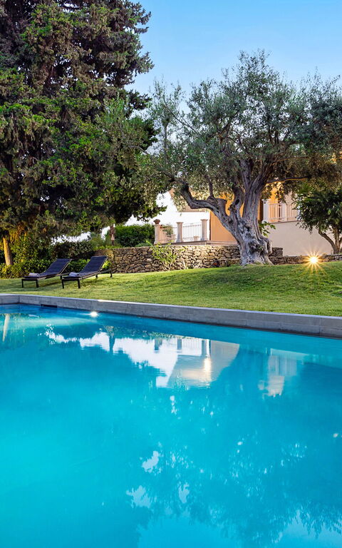 Villa Profumo D'Oriente: Have, pool, Udendørs, Udvendige