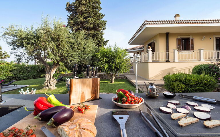 Villa Profumo D'Oriente: Have, Udendørs, Udvendige