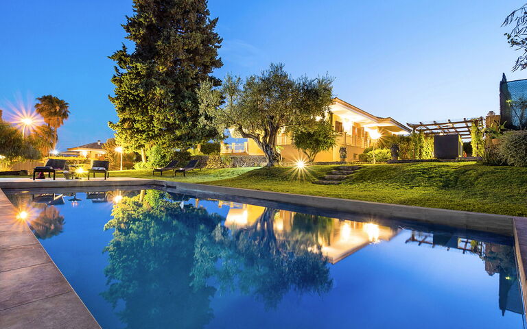 Villa Profumo D'Oriente: Have, pool, Udendørs, Udvendige