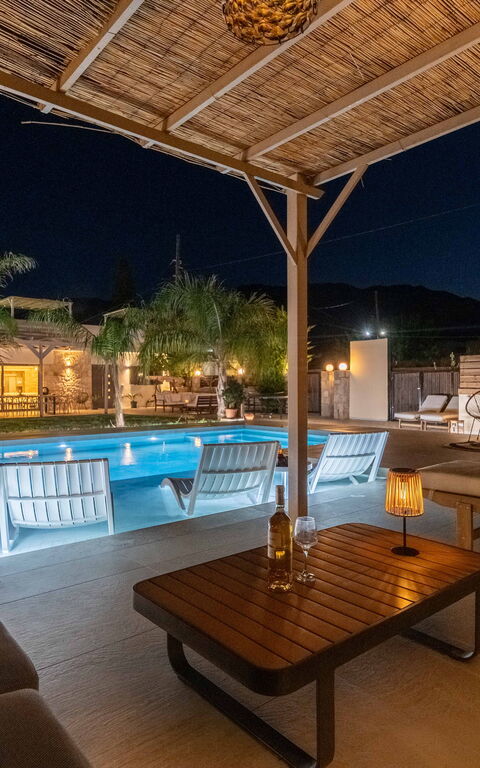 Villa Olympia: pool, Udendørs, Udvendige