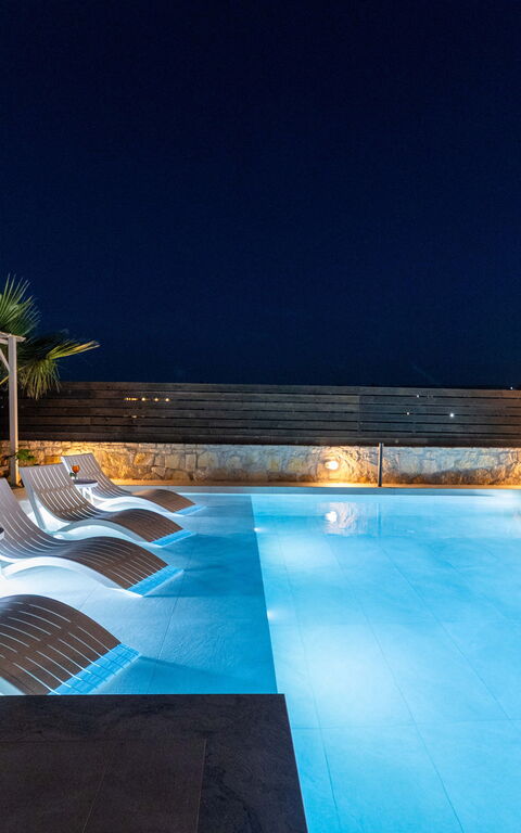 Villa Olympia: pool, Udendørs, Udvendige