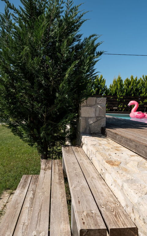 Villa Olympia: Have, Udendørs, Udvendige