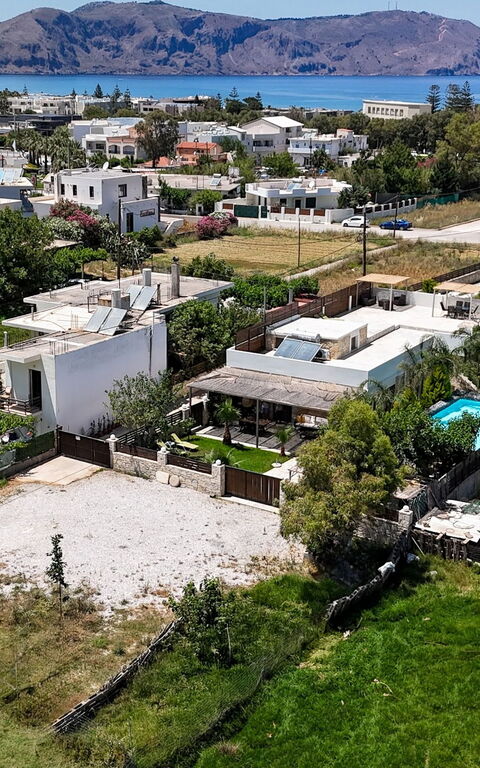 Villa Olympia: pool, Visninger