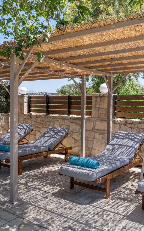 Villa Olympia: Altan / terrasse / gårdhave