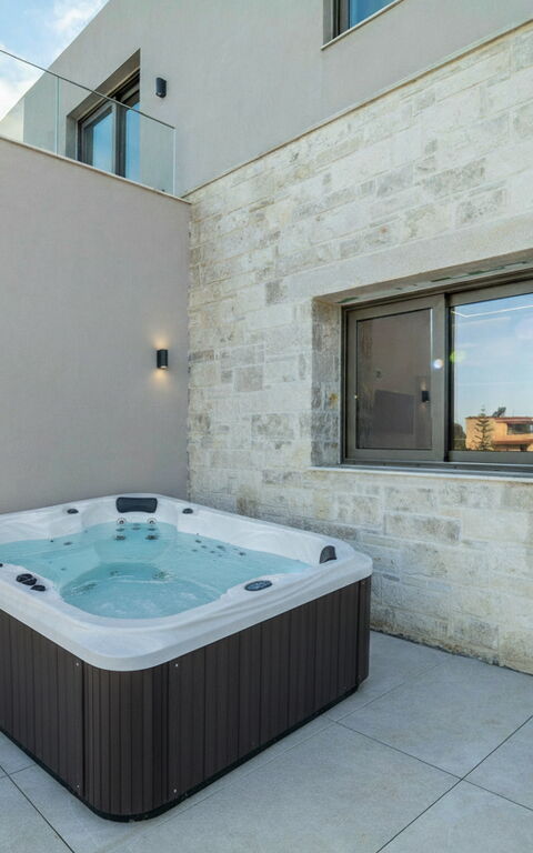 Villa Vasilissa: Udendørs, Udvendige