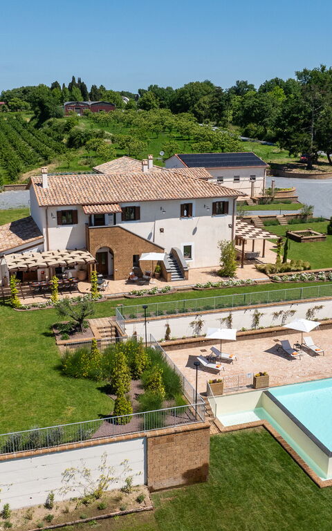 Tenuta Poggio Guiano: Have, pool, Udendørs, Udvendige