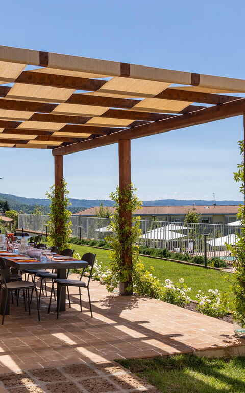 Tenuta Poggio Guiano: Altan / terrasse / gårdhave, Have, Udendørs, Udvendige, Visninger