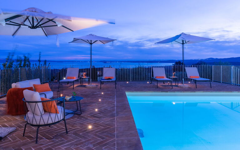 Tenuta Poggio Guiano: pool, Udendørs, Udvendige, Visninger