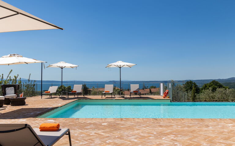 Tenuta Poggio Guiano: pool, Udendørs, Udvendige, Visninger