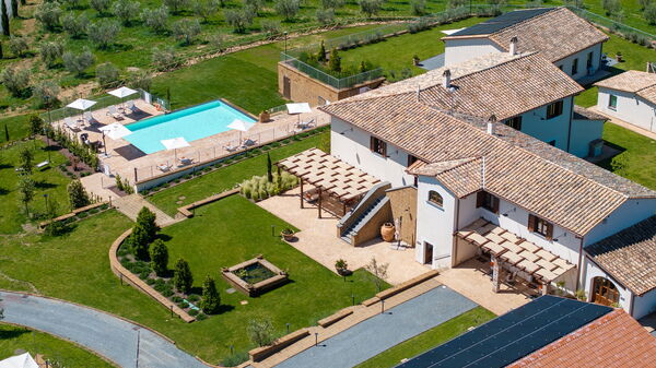 Tenuta Poggio Guiano: Have, pool, Udendørs, Udvendige, Visninger