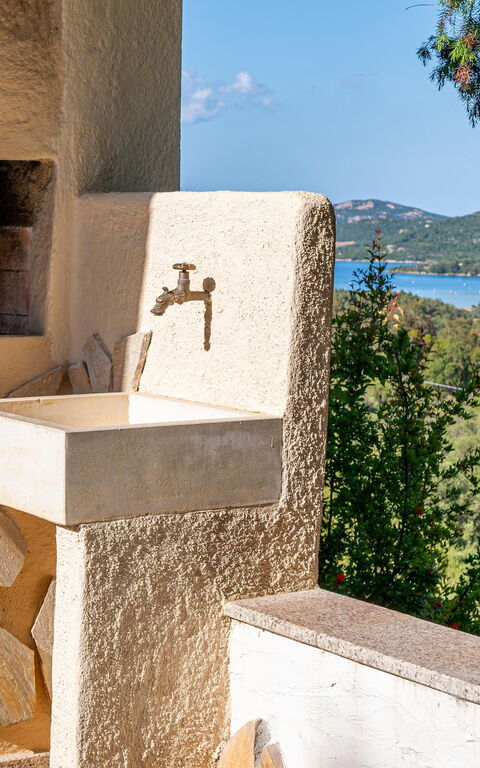 Villa Zephyros: Udendørs, Udvendige, Visninger