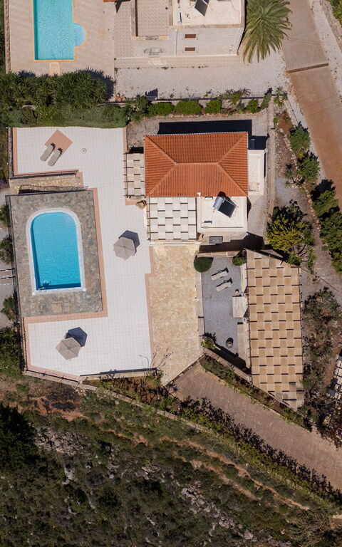 Villa Pi: pool, Visninger